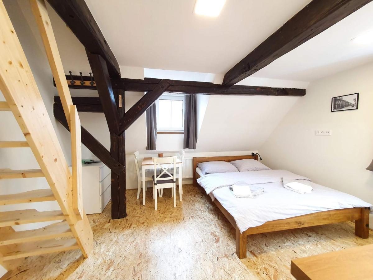 Apartmany U Muzea Horní Blatná Exteriör bild