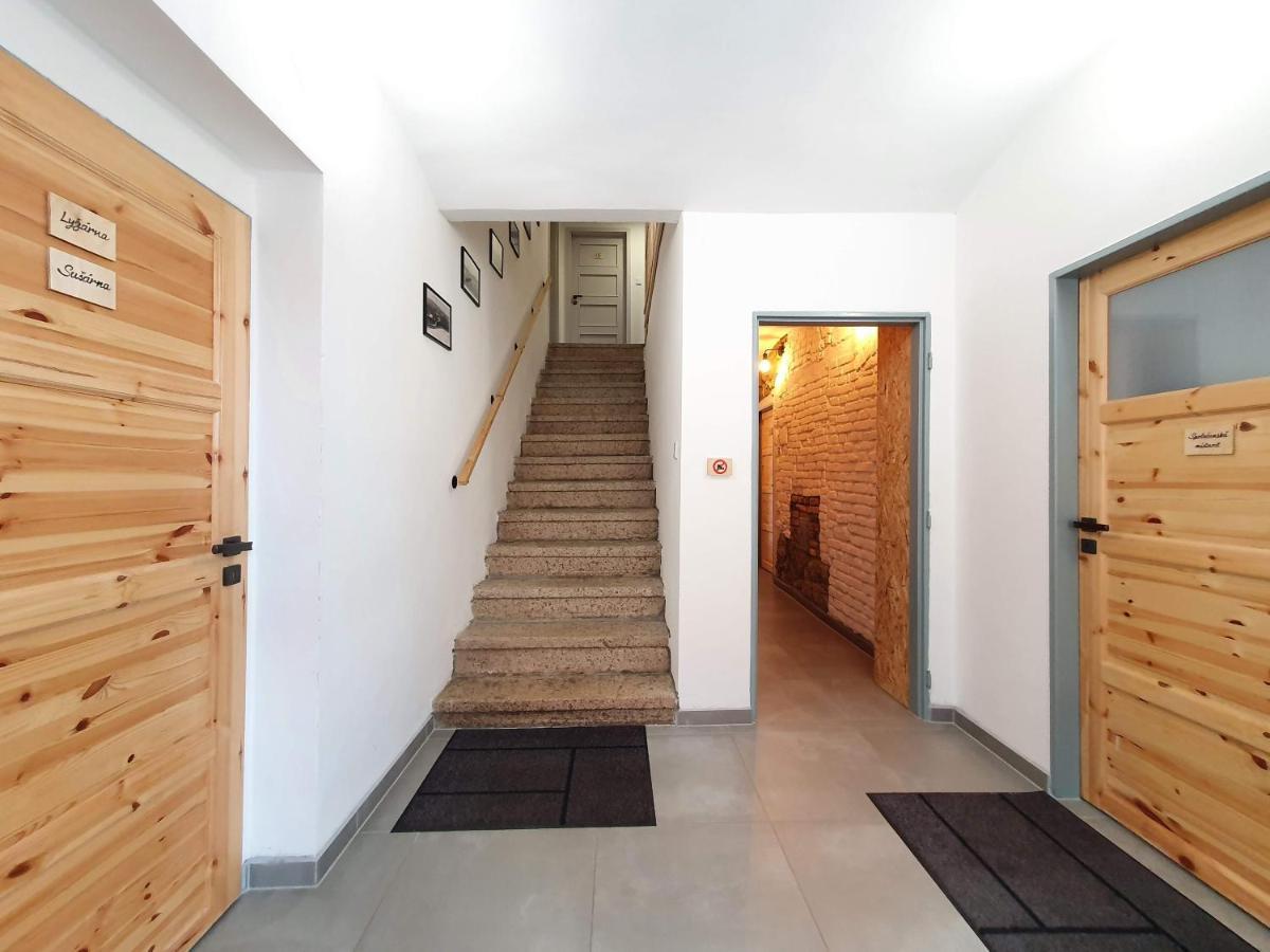 Apartmany U Muzea Horní Blatná Exteriör bild