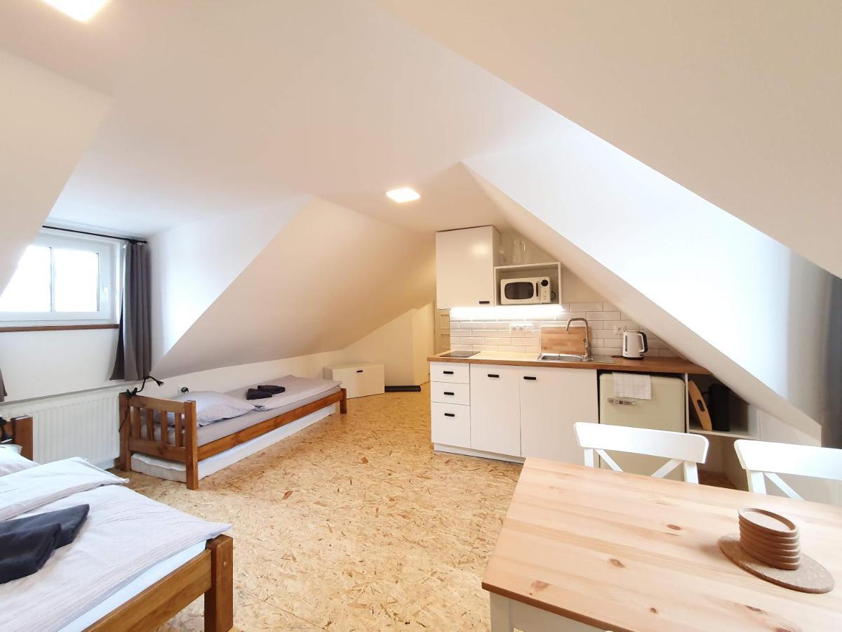 Apartmany U Muzea Horní Blatná Exteriör bild